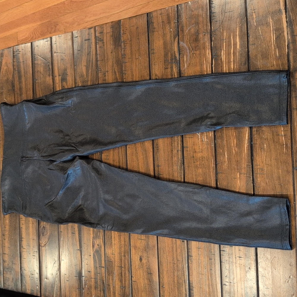 Spanx Faux Leather Leggings Petite - Picture 9 of 9